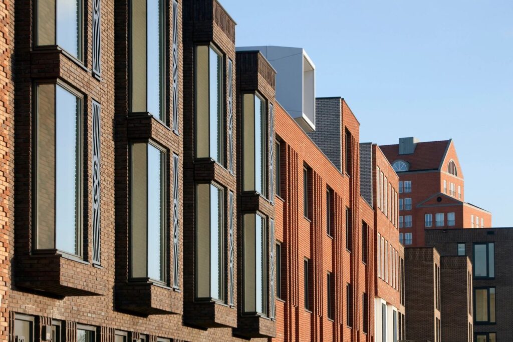 What Are REITs? What Are REITs?